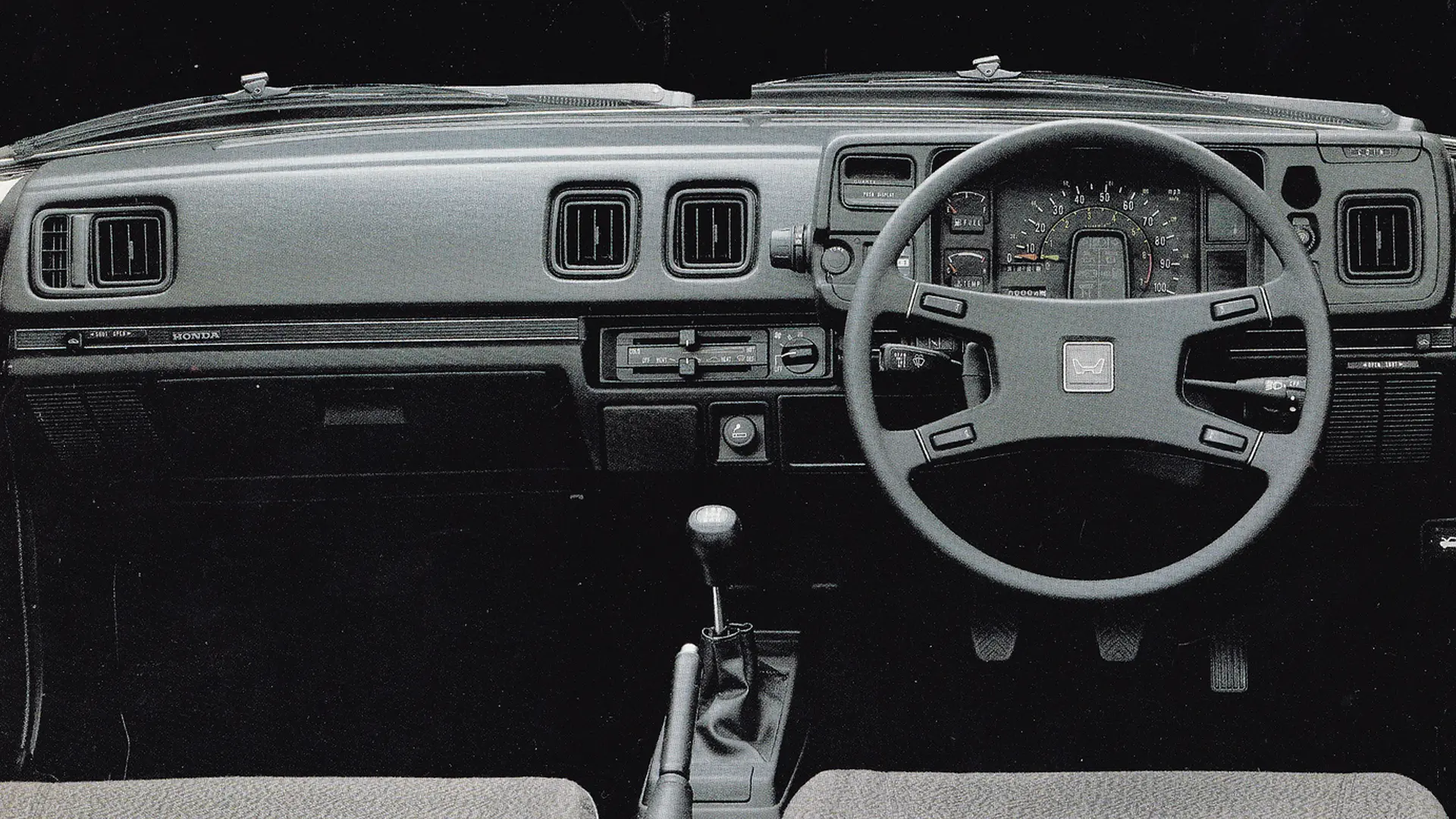1979-honda-prelude-dashboard-car-back-catalogue