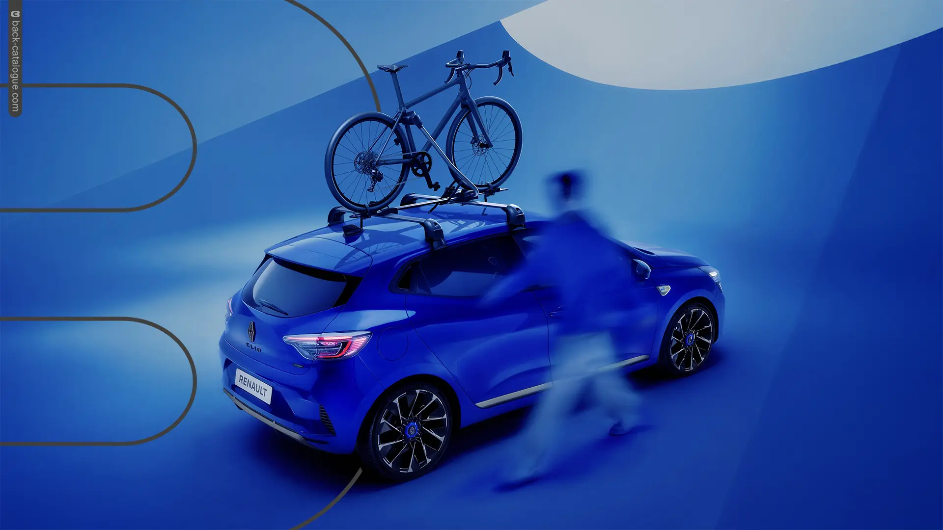 2024-renault-clio-accessories-rear-side-car-back-catalogue