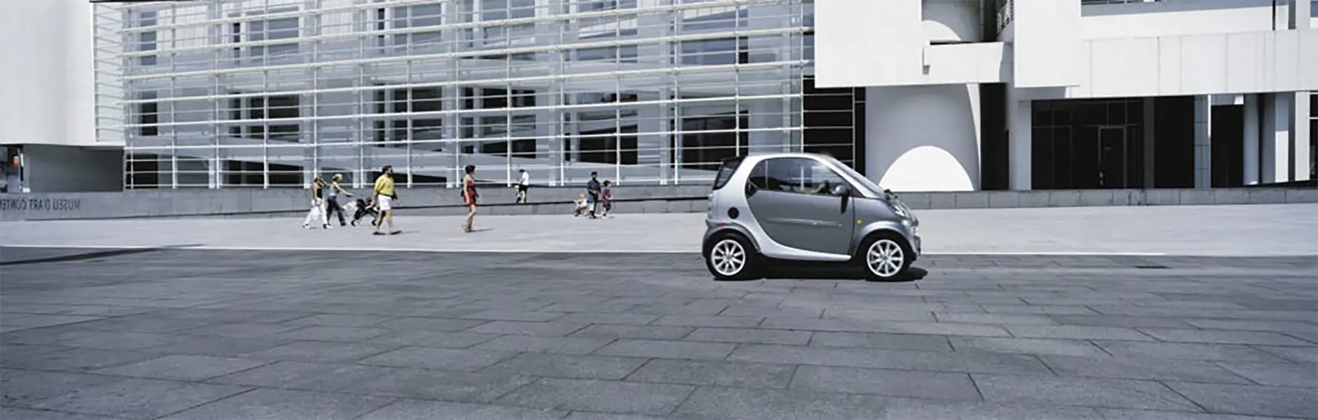 2004-smart-fortwo-building-car-back-catalogue-1